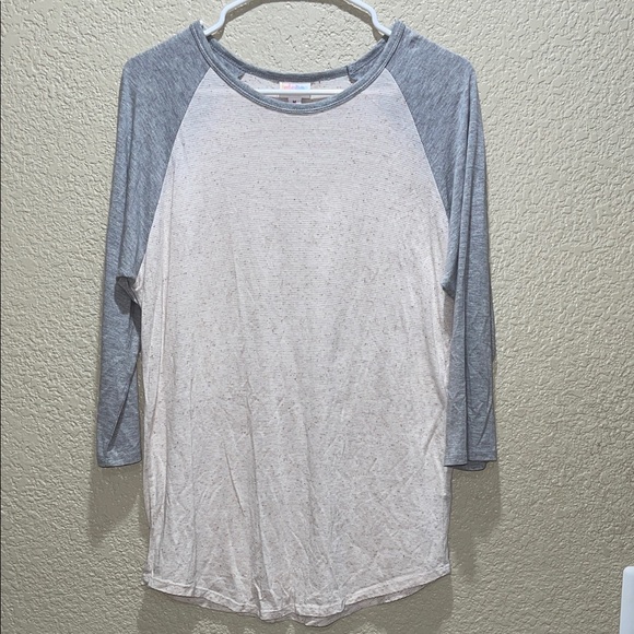 LuLaRoe Tops - LuLaRoe Gray and Cream Top